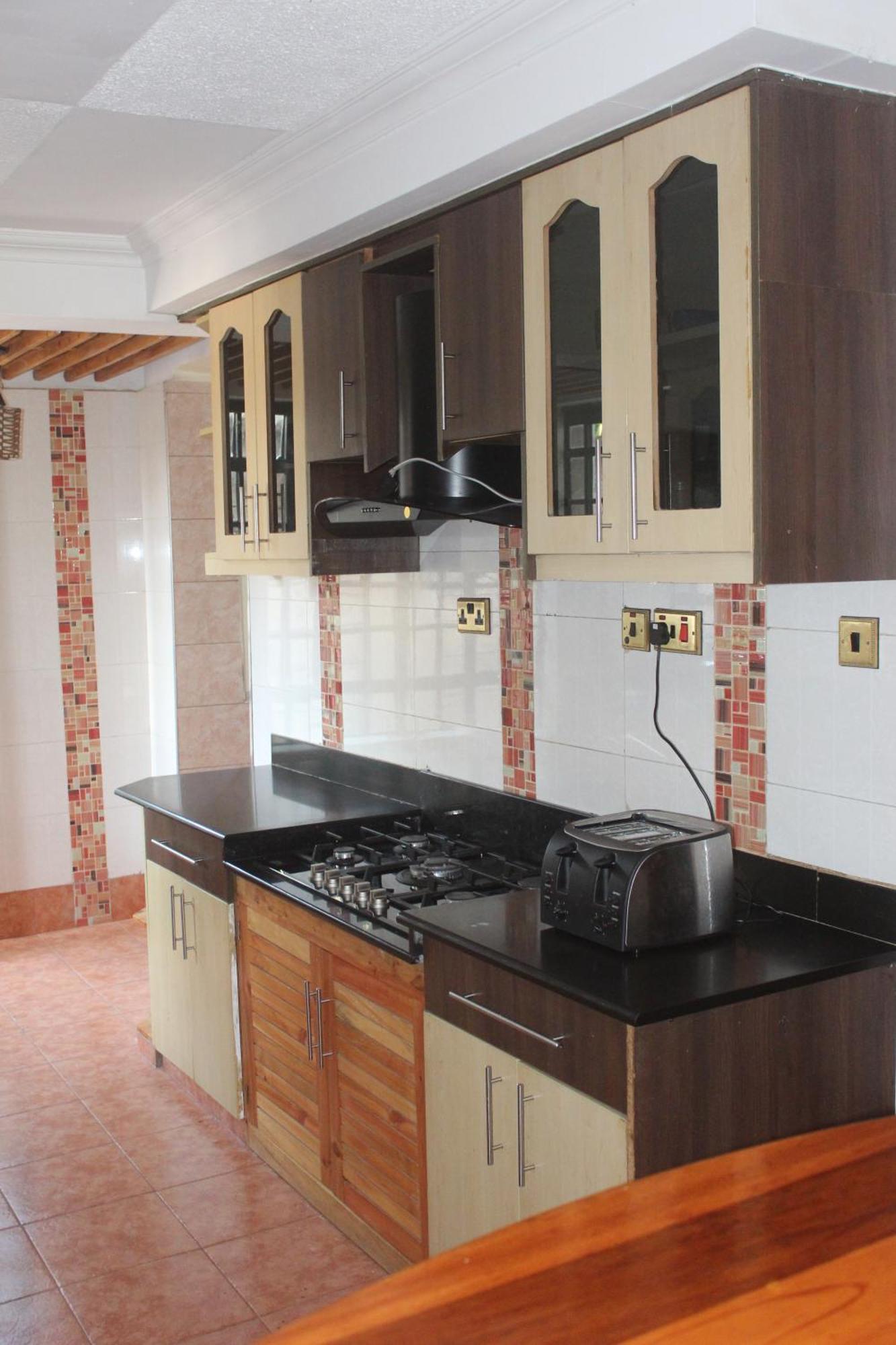 Eshborns House - Near Jomo Kenyatta International Airport And Sgr With Shuttle Services Syokimau Ngoại thất bức ảnh