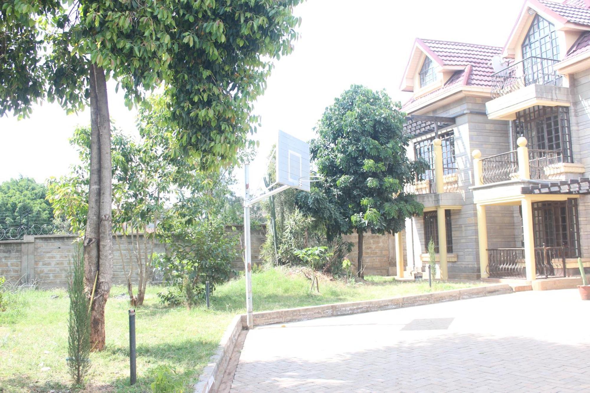 Eshborns House - Near Jomo Kenyatta International Airport And Sgr With Shuttle Services Syokimau Ngoại thất bức ảnh