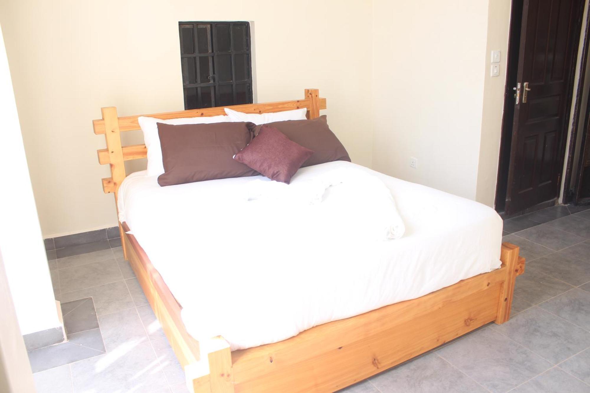 Eshborns House - Near Jomo Kenyatta International Airport And Sgr With Shuttle Services Syokimau Ngoại thất bức ảnh